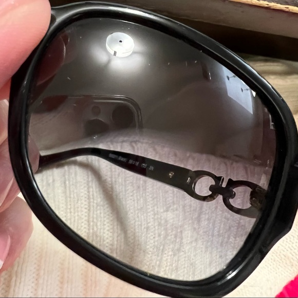 Coach sunglasses with case - Picture 7 of 7